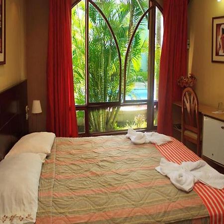 Hotel & Suites La Posada De Lobo Iquitos Ruang foto