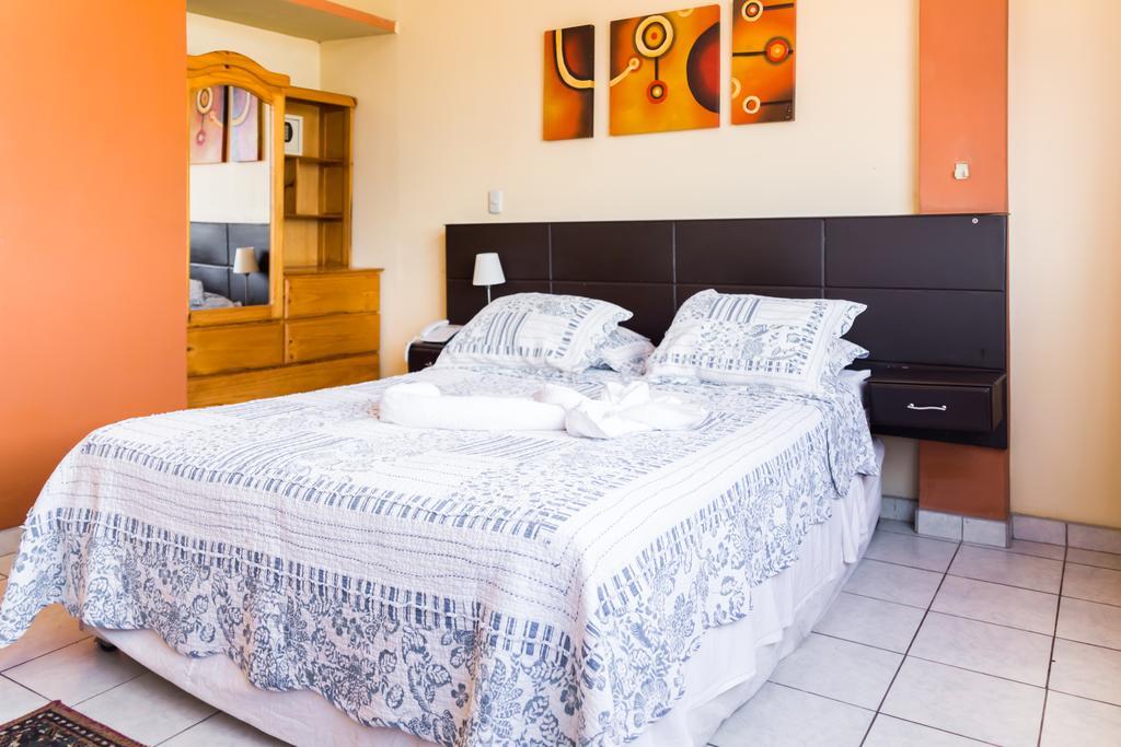 Hotel & Suites La Posada De Lobo Iquitos Bagian luar foto