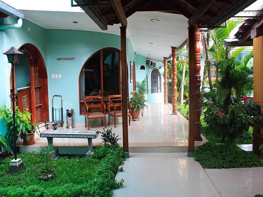 Hotel & Suites La Posada De Lobo Iquitos Bagian luar foto